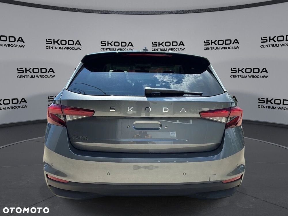 Skoda Fabia - 10