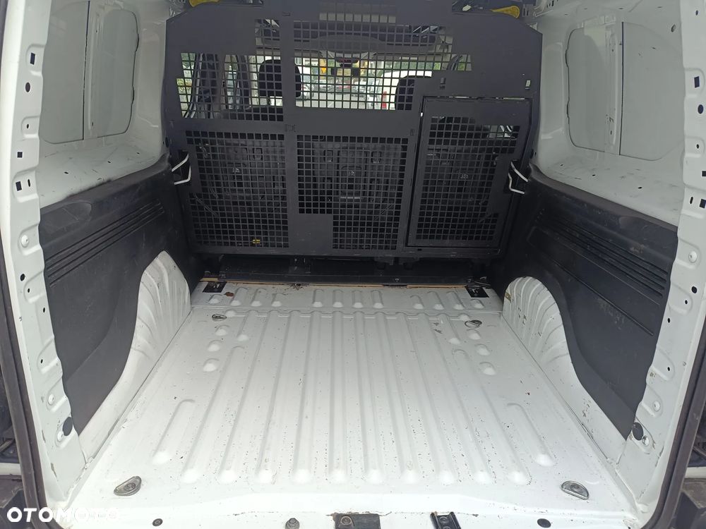 Toyota Proace City - 17