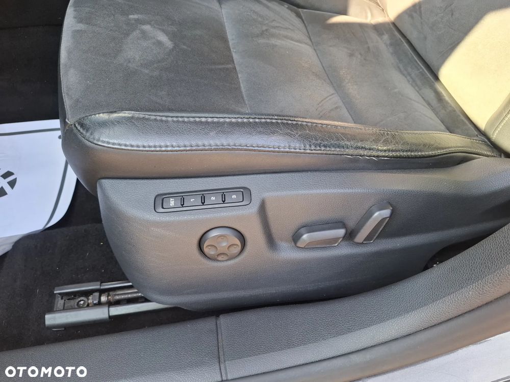 Skoda Superb 2.0 TSI Ambition DSG - 14