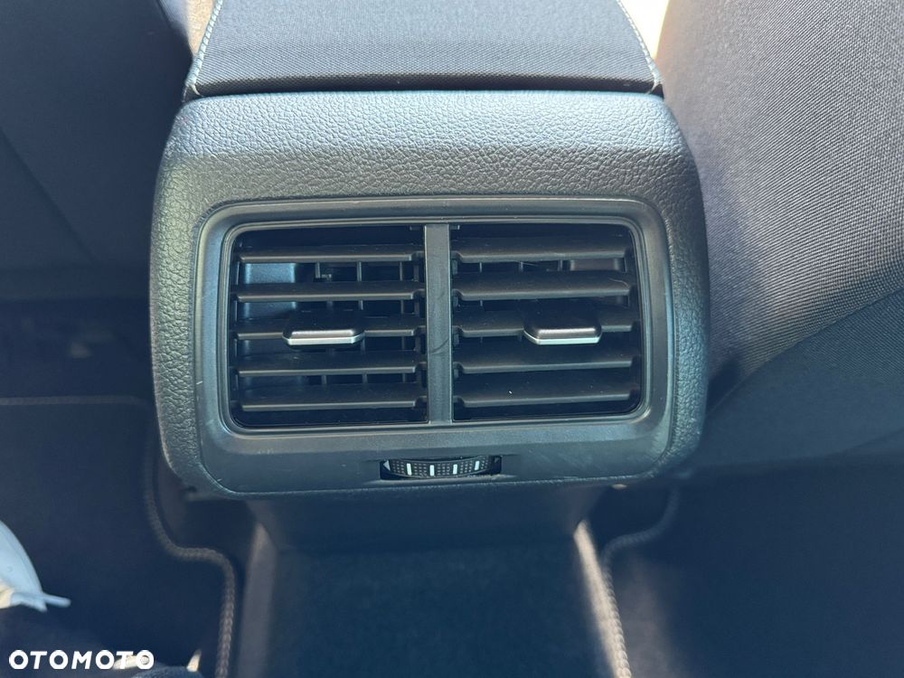 Volkswagen Golf 1.4 TSI BlueMotion Technology Lounge - 12