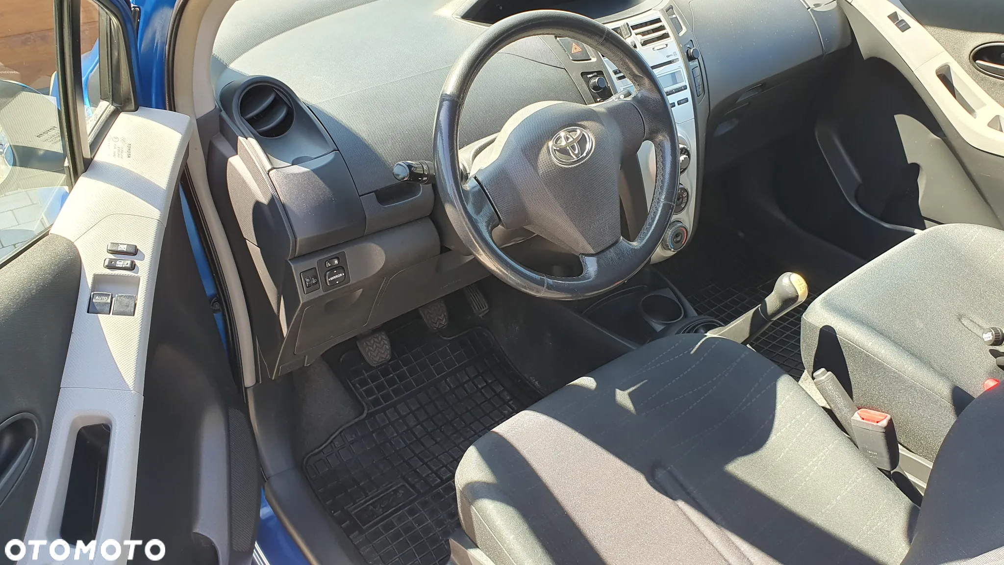 Toyota Yaris 1.0 Luna A/C - 9