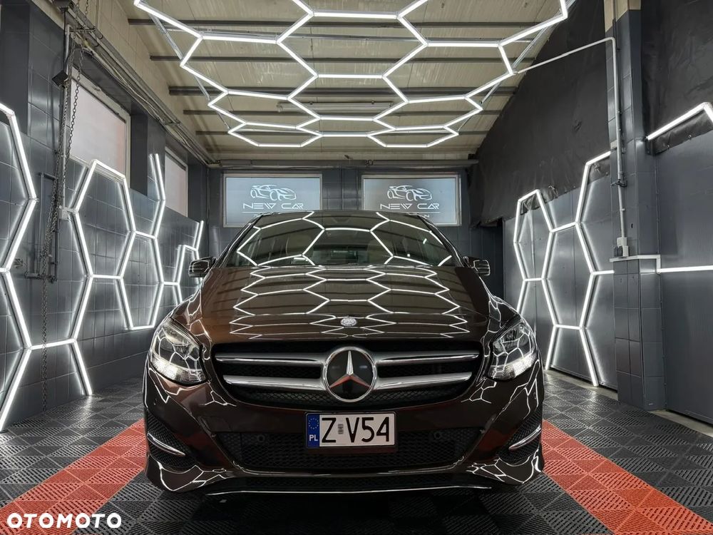 Mercedes-Benz Klasa B 180 7G-DCT AMG Line - 7