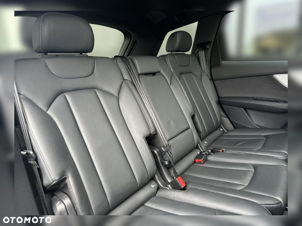Audi Q7 - 15