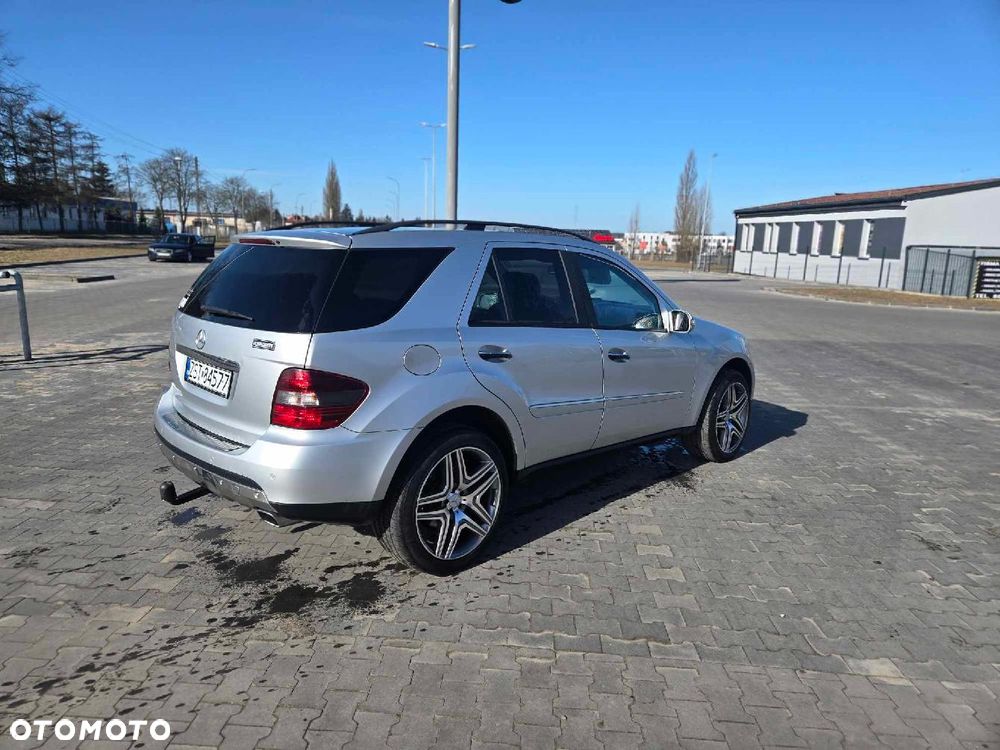 Mercedes-Benz ML 350 4-Matic - 4