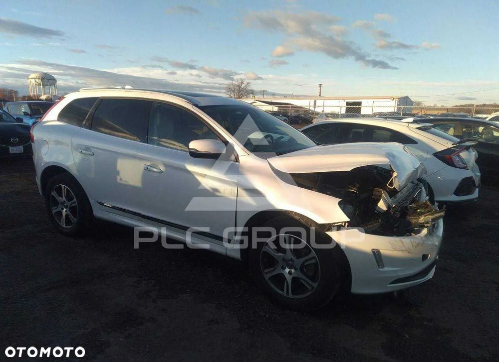 Volvo XC 60 T6 AWD Momentum - 17