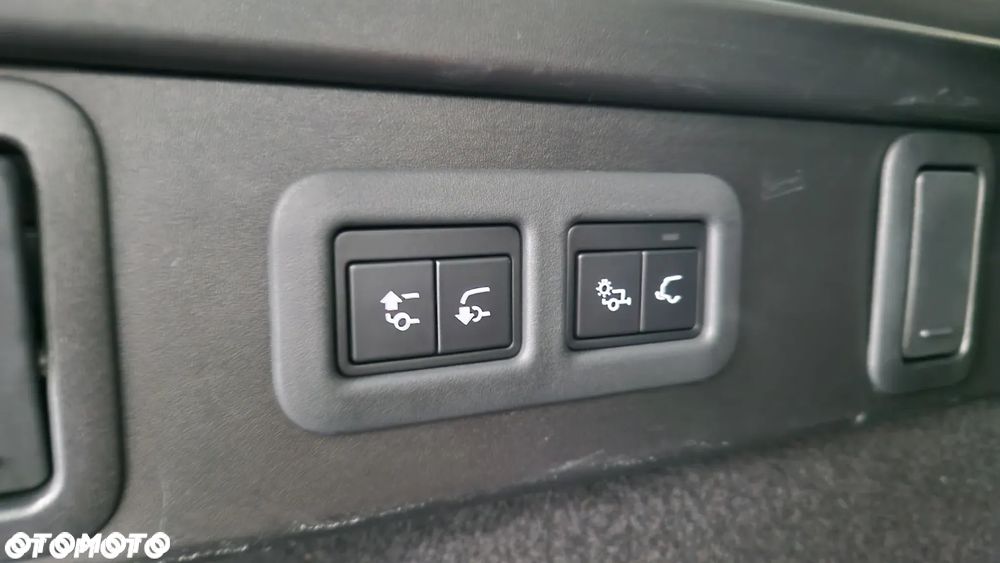 Land Rover Range Rover Velar D200 S - 14