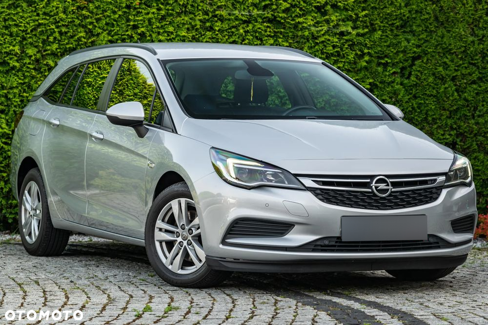 Opel Astra - 2