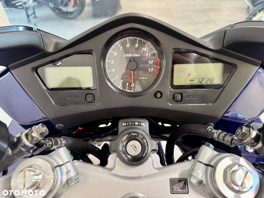 Honda VFR - 8