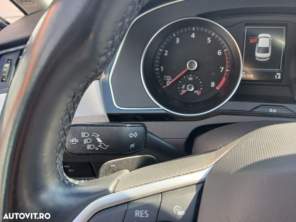 Volkswagen Passat 1.5 TSI ACT DSG Comfortline - 9