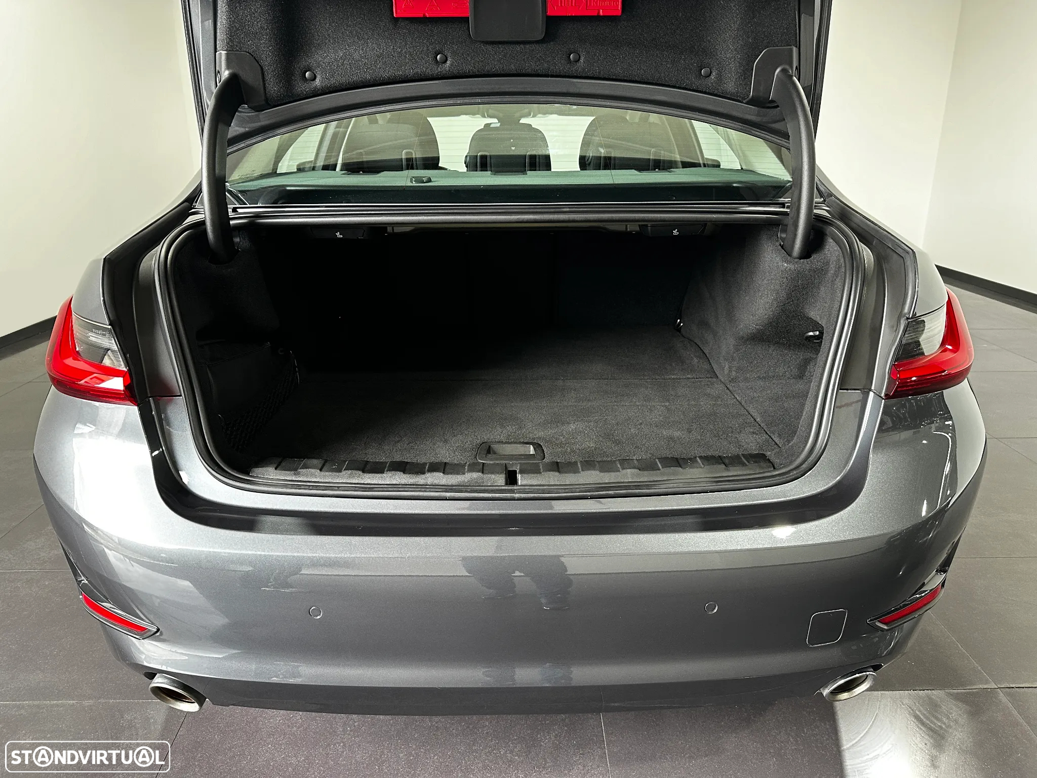 BMW 330 e Corporate Edition Auto - 46