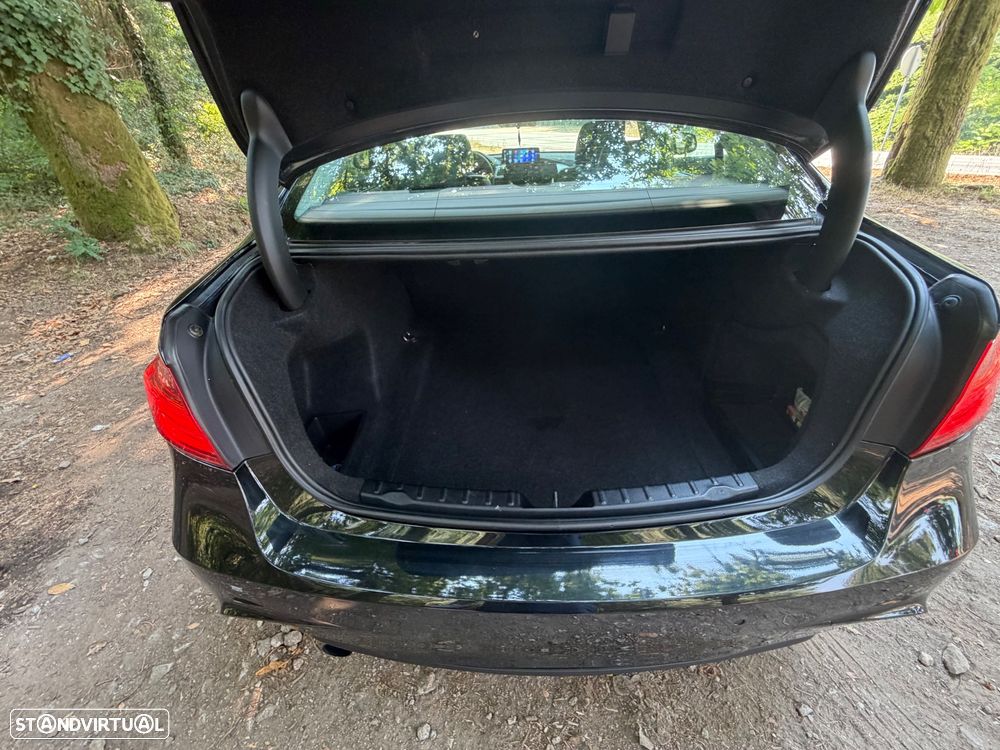 BMW 316 d Pack M - 19