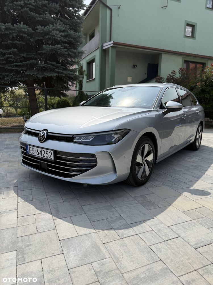 Volkswagen Passat - 2