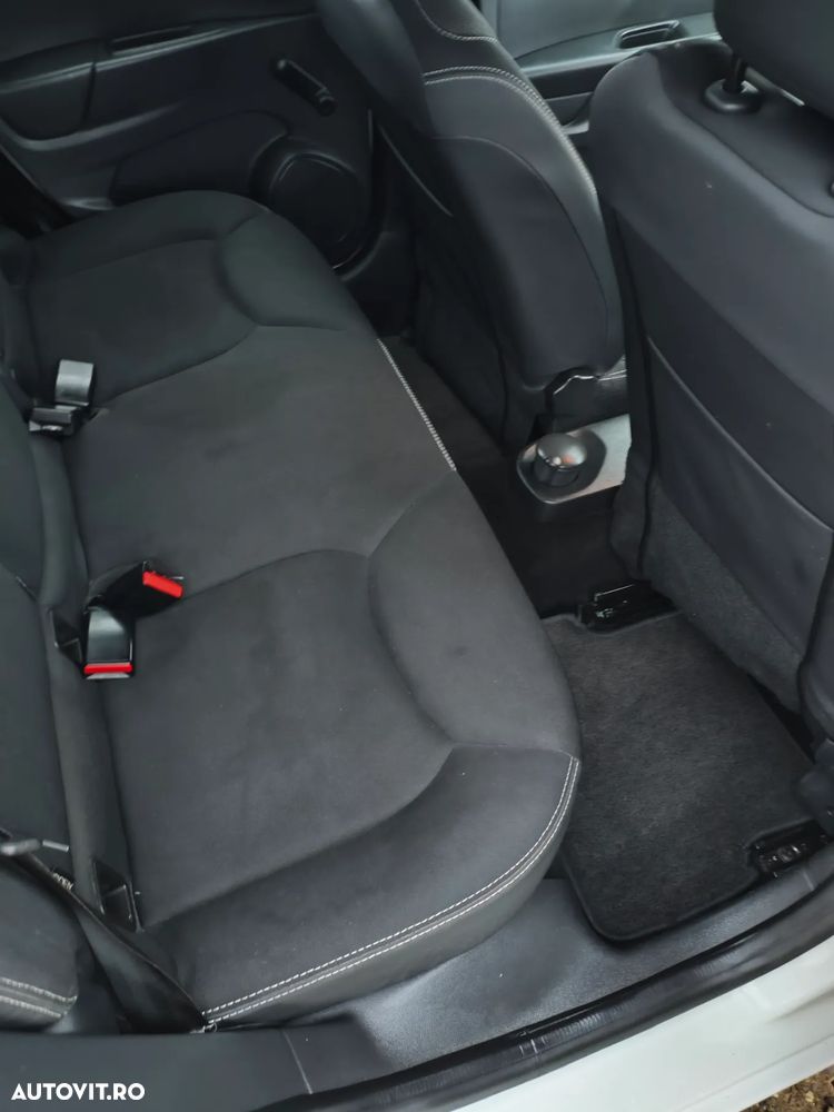 Renault Clio Energy dCi 90 Start & Stop Limited - 27