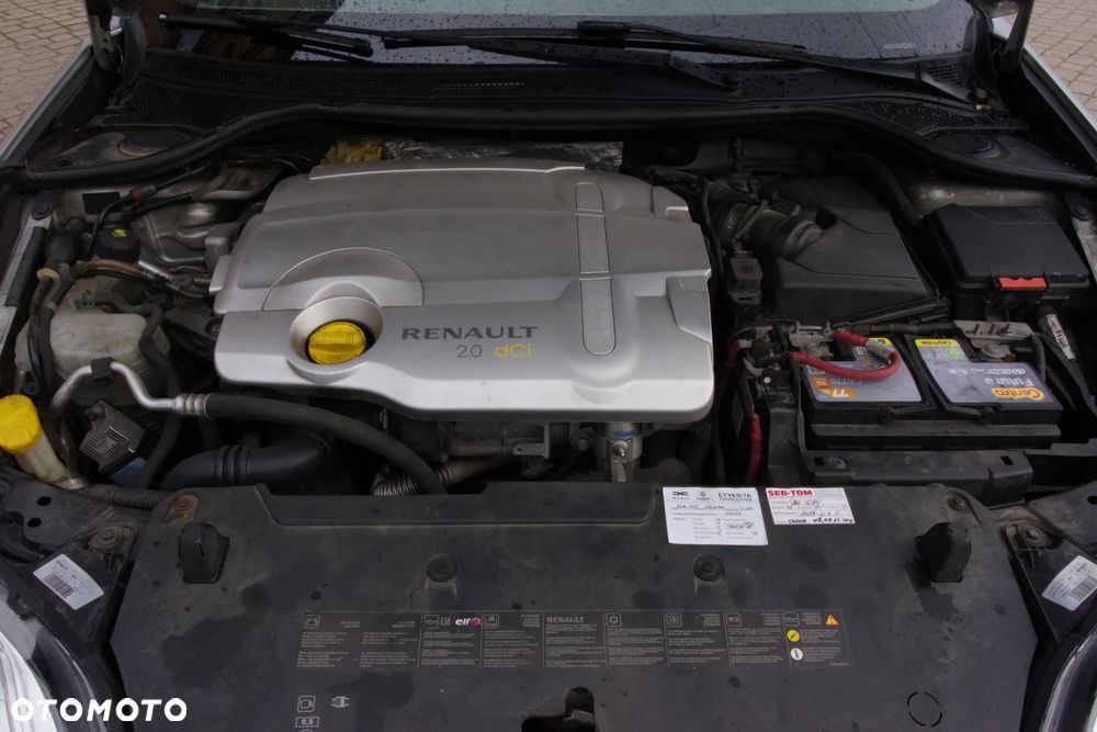 Renault Laguna 2.0 DCi FAP Dynamique - 15