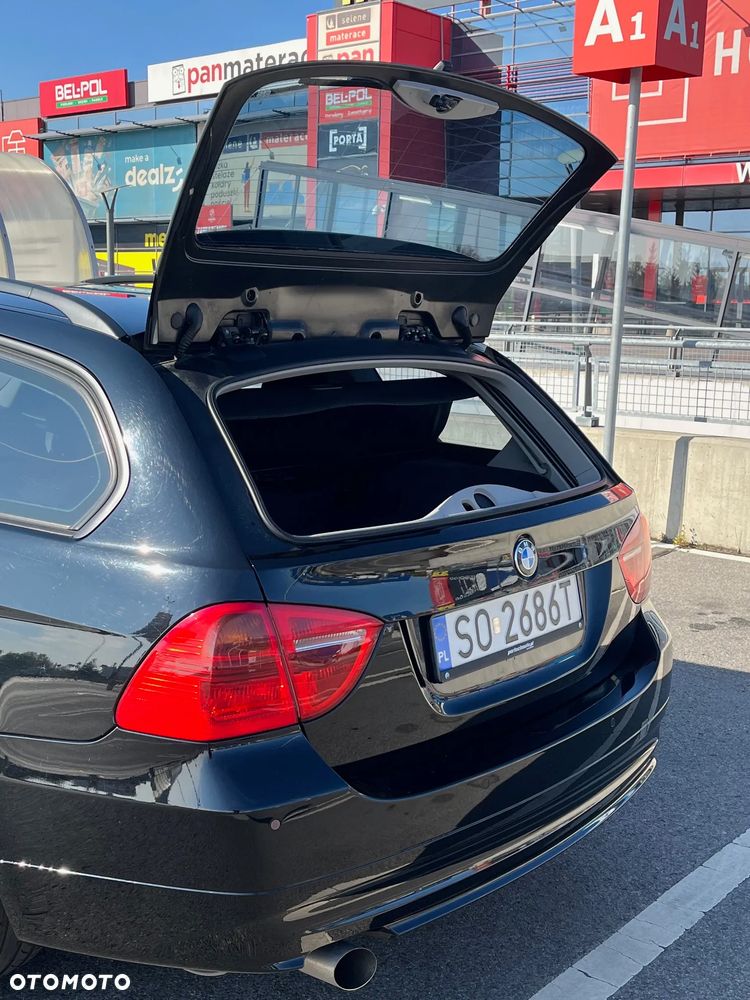 BMW Seria 3 320i - 8