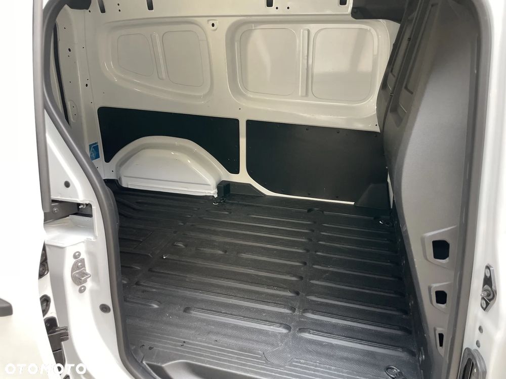 Renault KANGOO VAN - 16