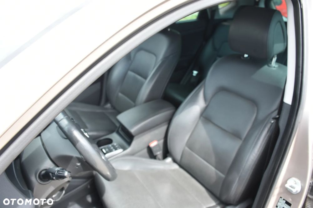 Hyundai Tucson blue 1.7 CRDi 2WD DCT Premium - 13