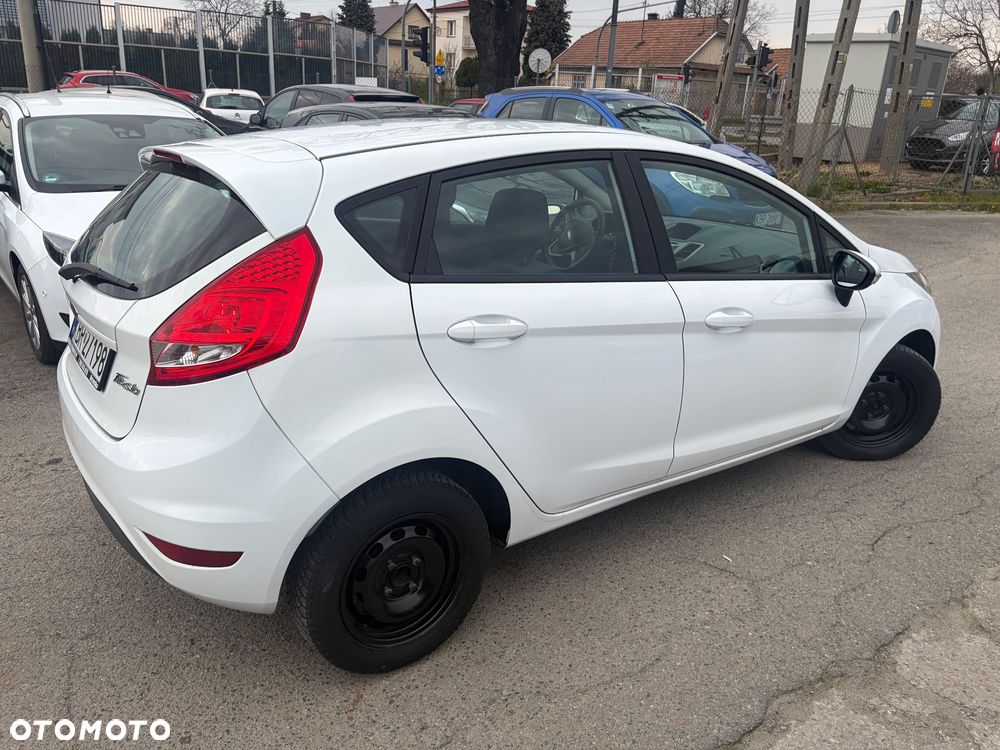 Ford Fiesta 1.25 Champions Edition - 17