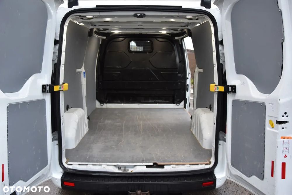Ford TRANSIT CUSTOM 300 L2H1 - 13