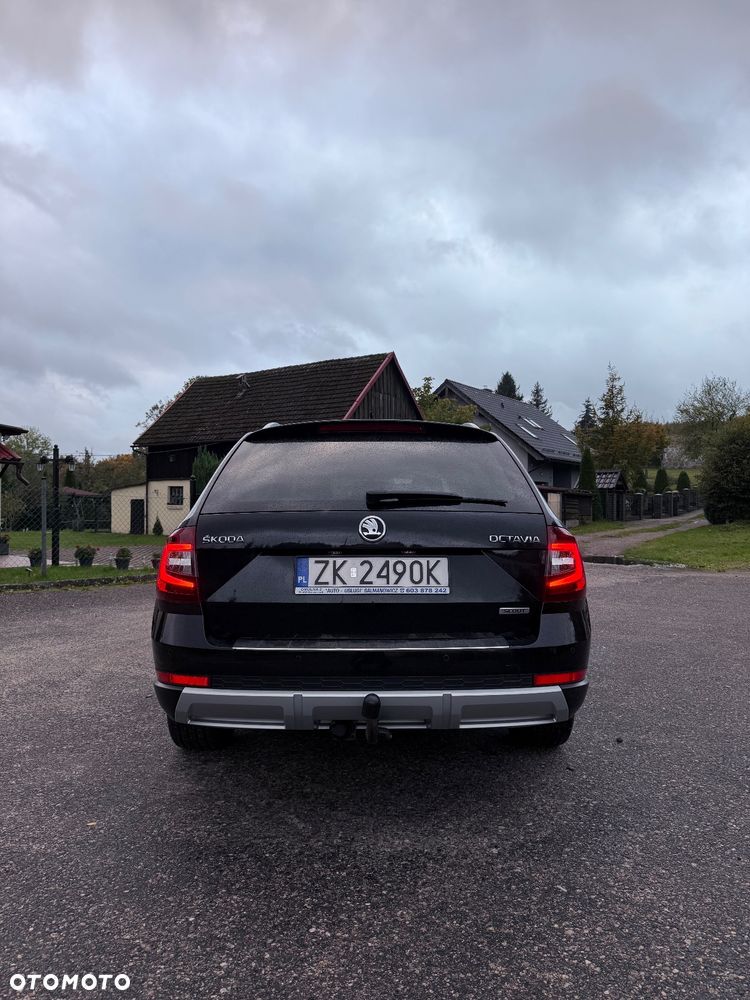 Skoda Octavia 2.0 TDI 4x4 DSG Scout - 6