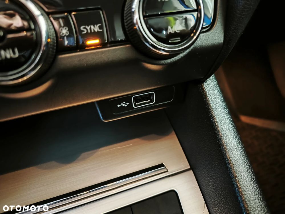 Skoda Octavia 1.6 TDI Business - 35