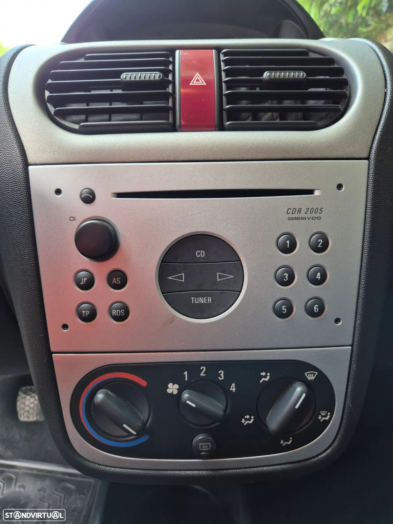 Opel Corsa 1.3 CDTi Cosmo - 26