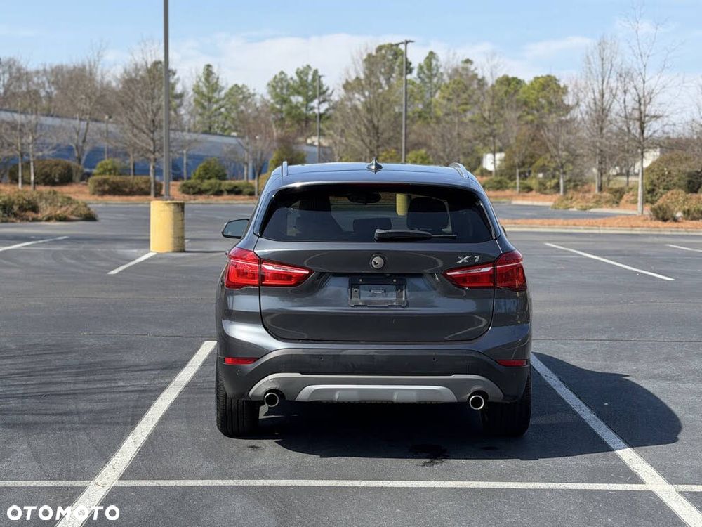 BMW X1 - 8