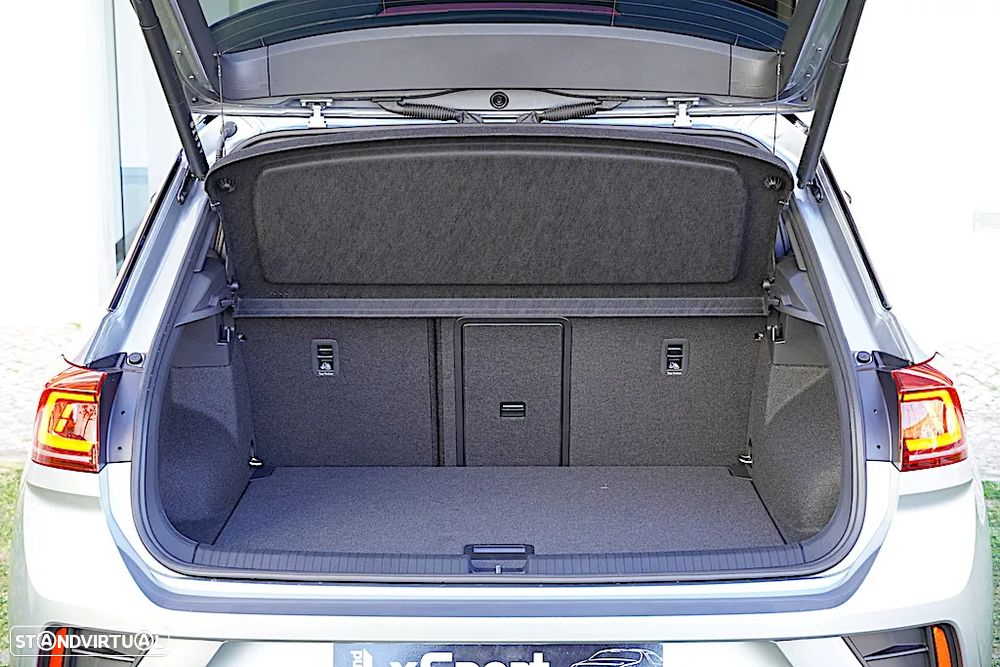 VW T-Roc 1.5 TSI R-Line DSG - 18