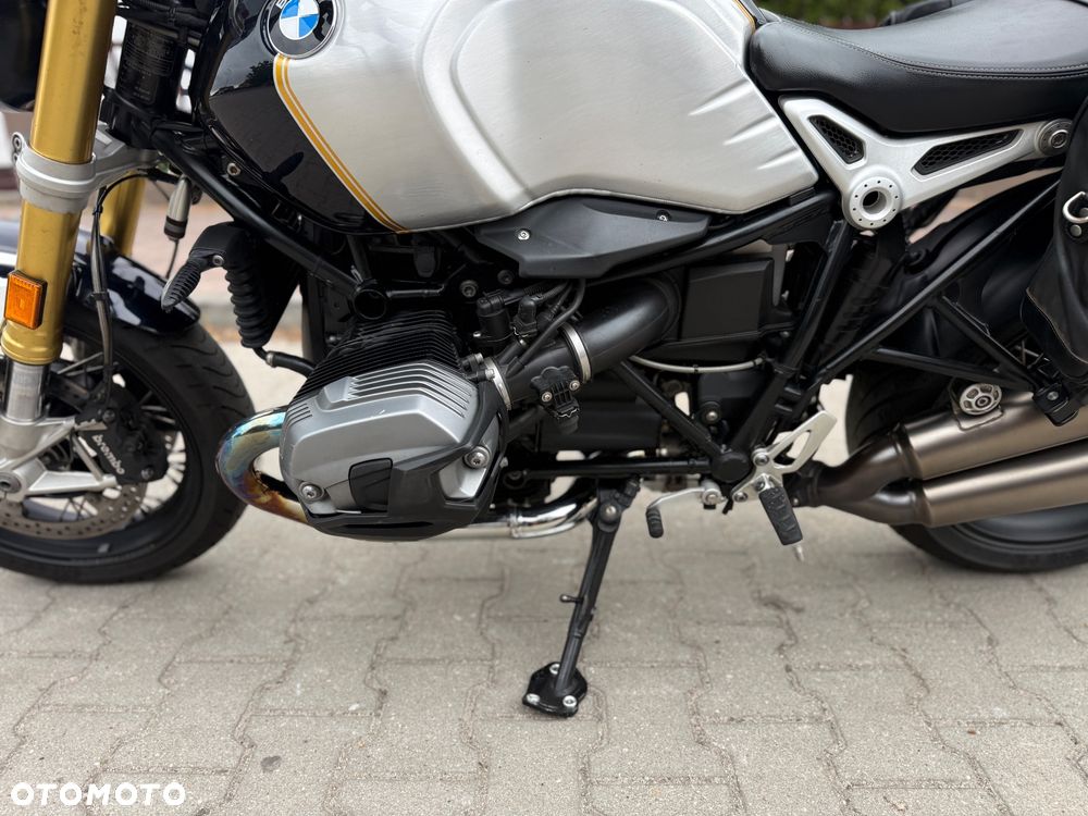 BMW R - 19