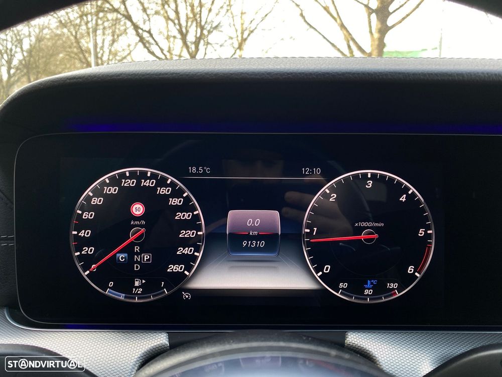 Mercedes-Benz E 220 d AMG - 20