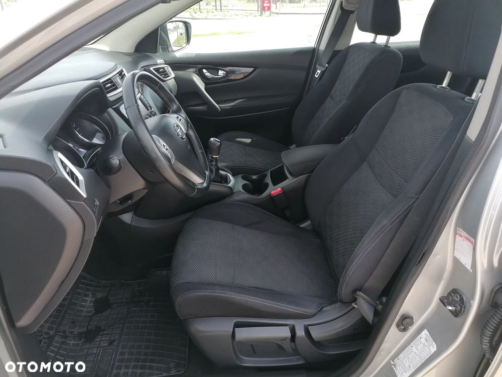 Nissan Qashqai 1.6 DCi Acenta EU6 - 10