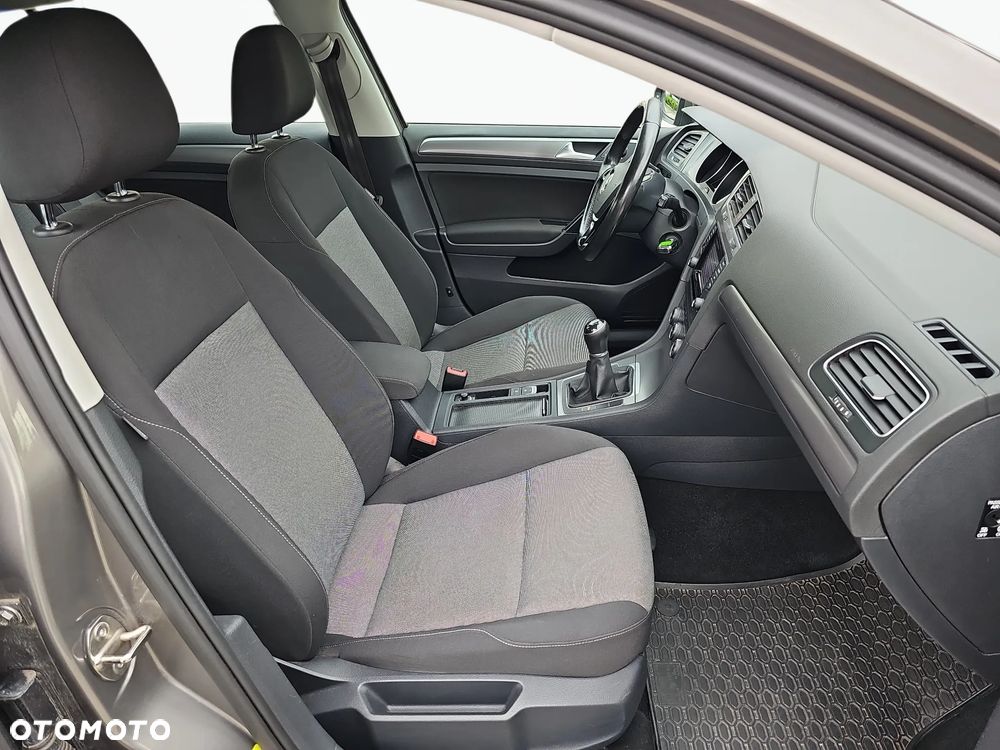 Volkswagen Golf 1.2 TSI BMT Trendline EU6 - 23