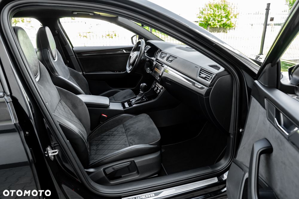 Skoda Superb 2.0 TSI 4x4 DSG Sportline - 22
