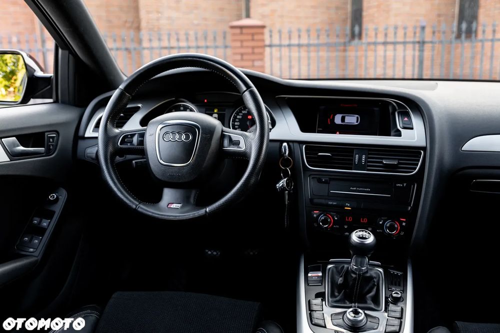 Audi A4 Avant 2.0 TFSI S line Sportpaket (plus) - 23