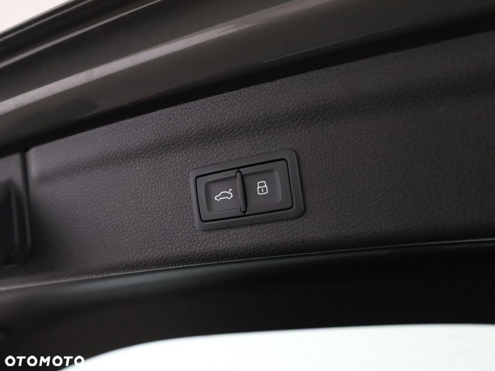 Audi Q3 35 TDI Quattro S Line - 39