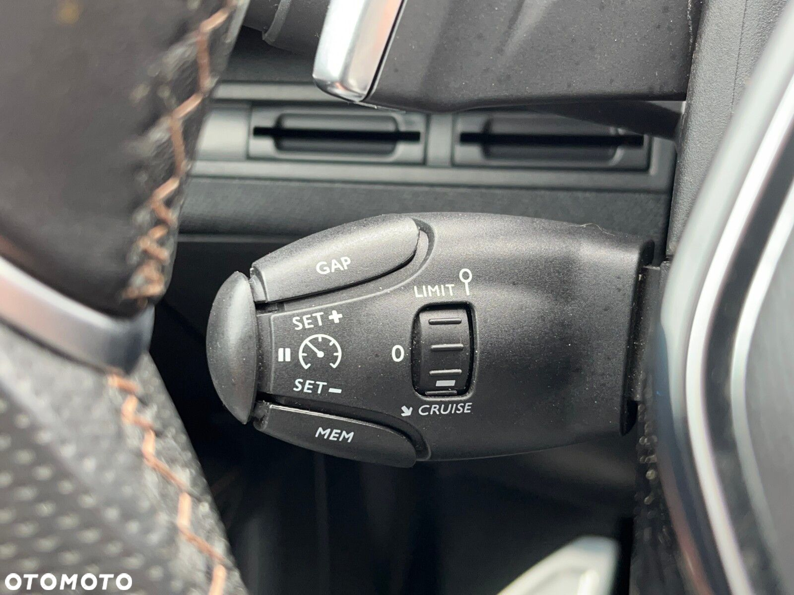 Peugeot 5008 - 29