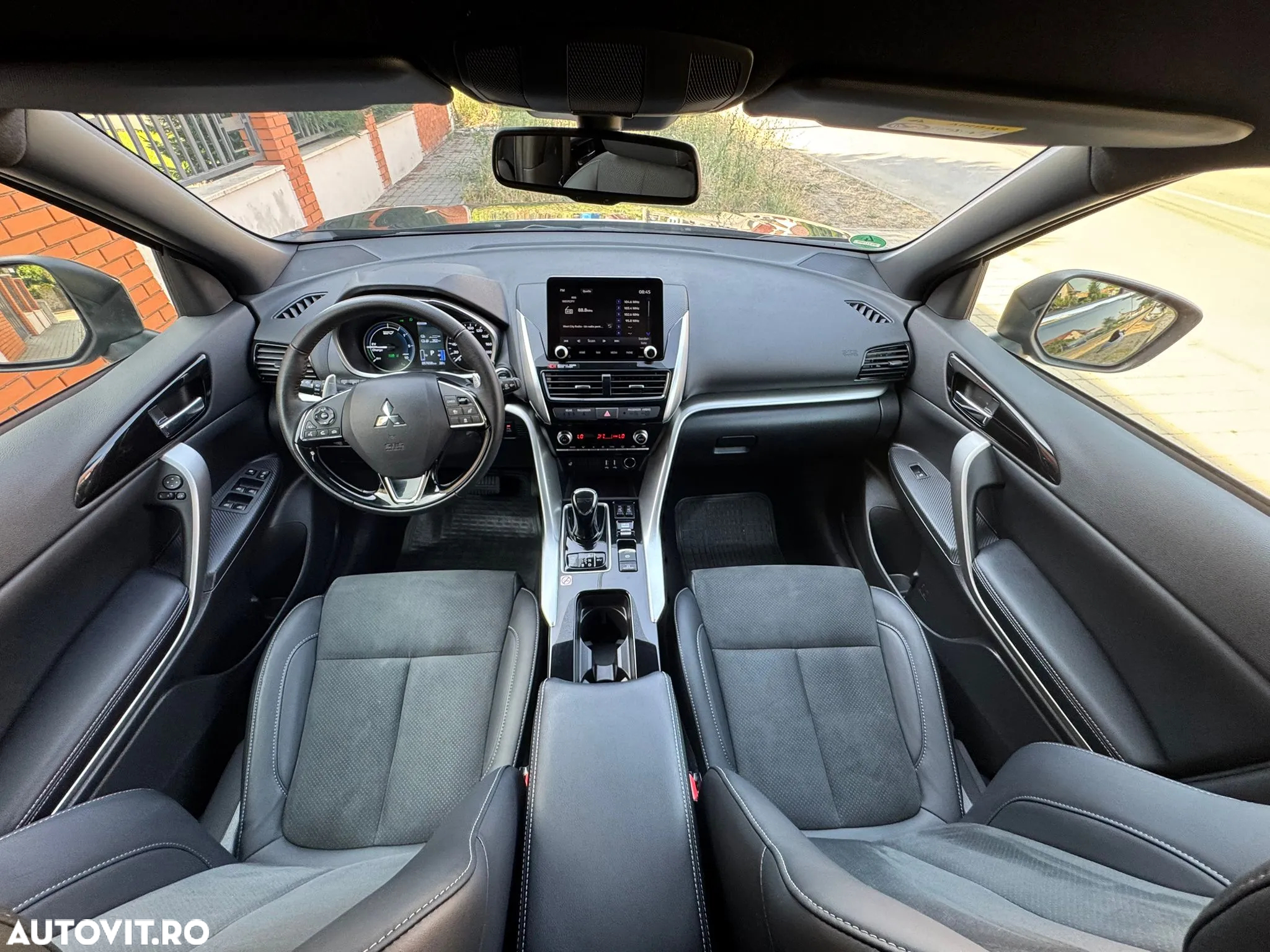 Mitsubishi Eclipse-Cross Plug-In Hybrid 4WD Plus Select - 13