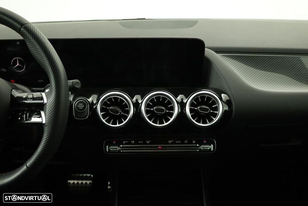 Mercedes-Benz GLA 250 e - 10