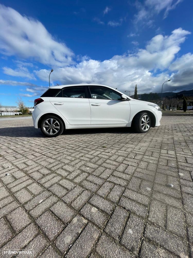 Hyundai i20 1.1 CRDi Blue Classic - 3