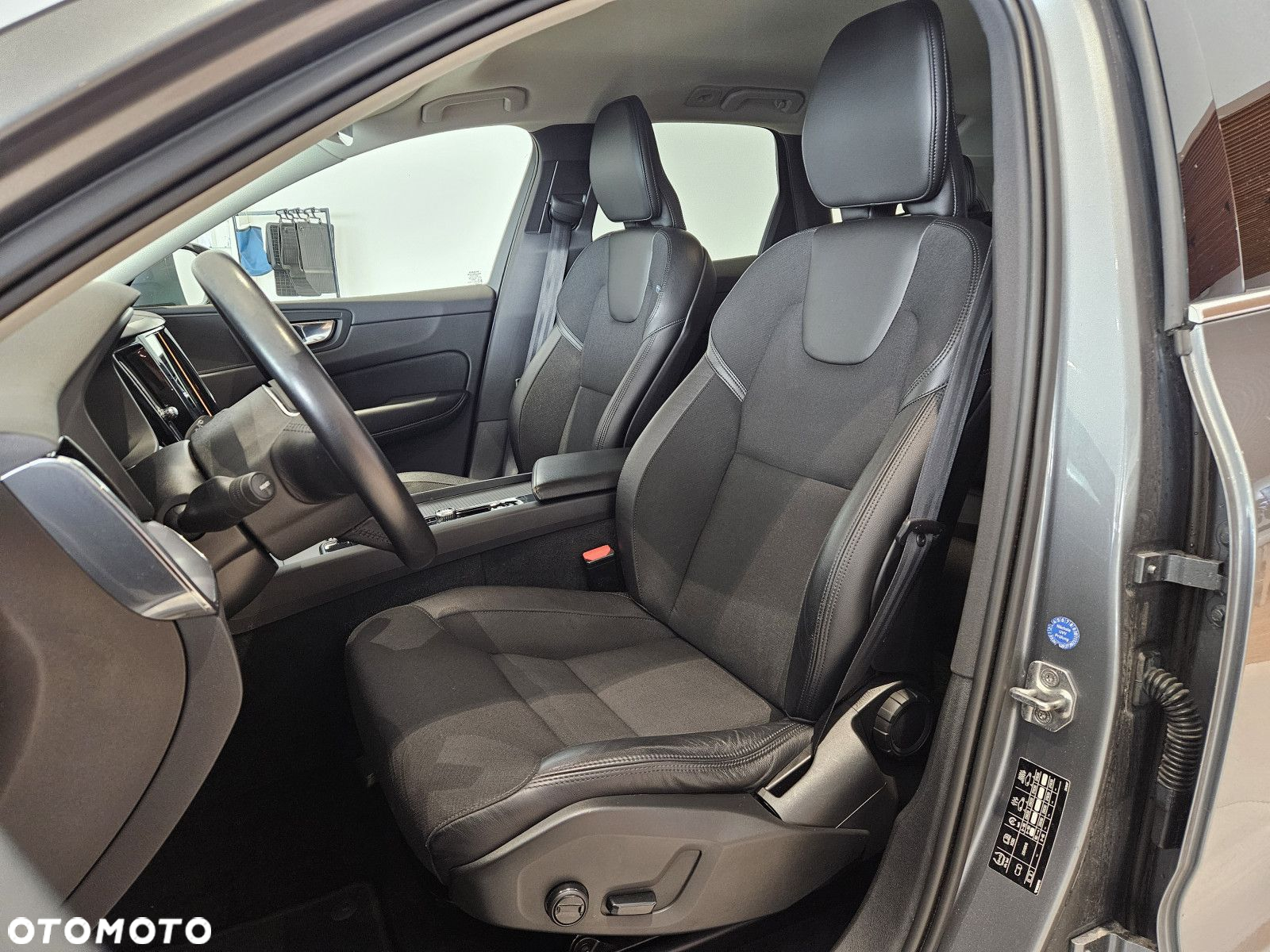 Volvo XC 60 - 25
