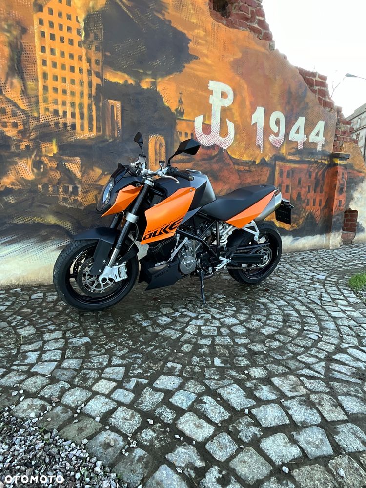 KTM Super Duke - 4