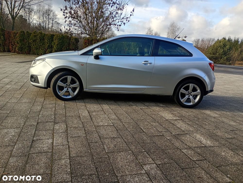 Seat Ibiza SC 1.6 16V Sport - 3