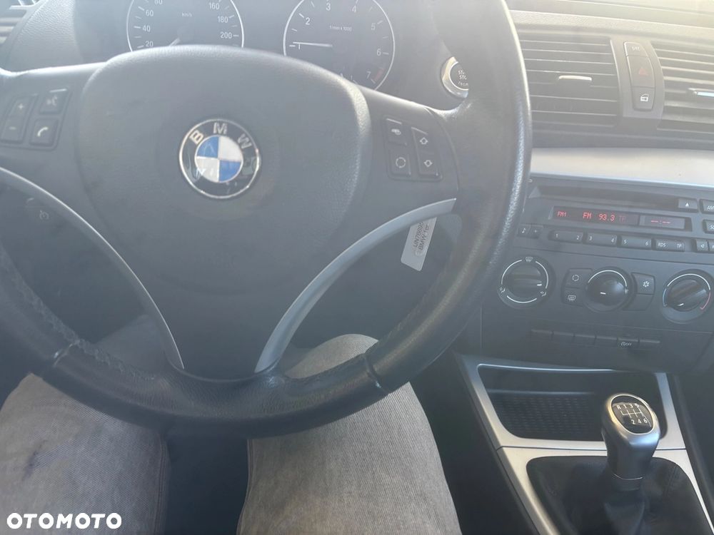 BMW Seria 1 - 24