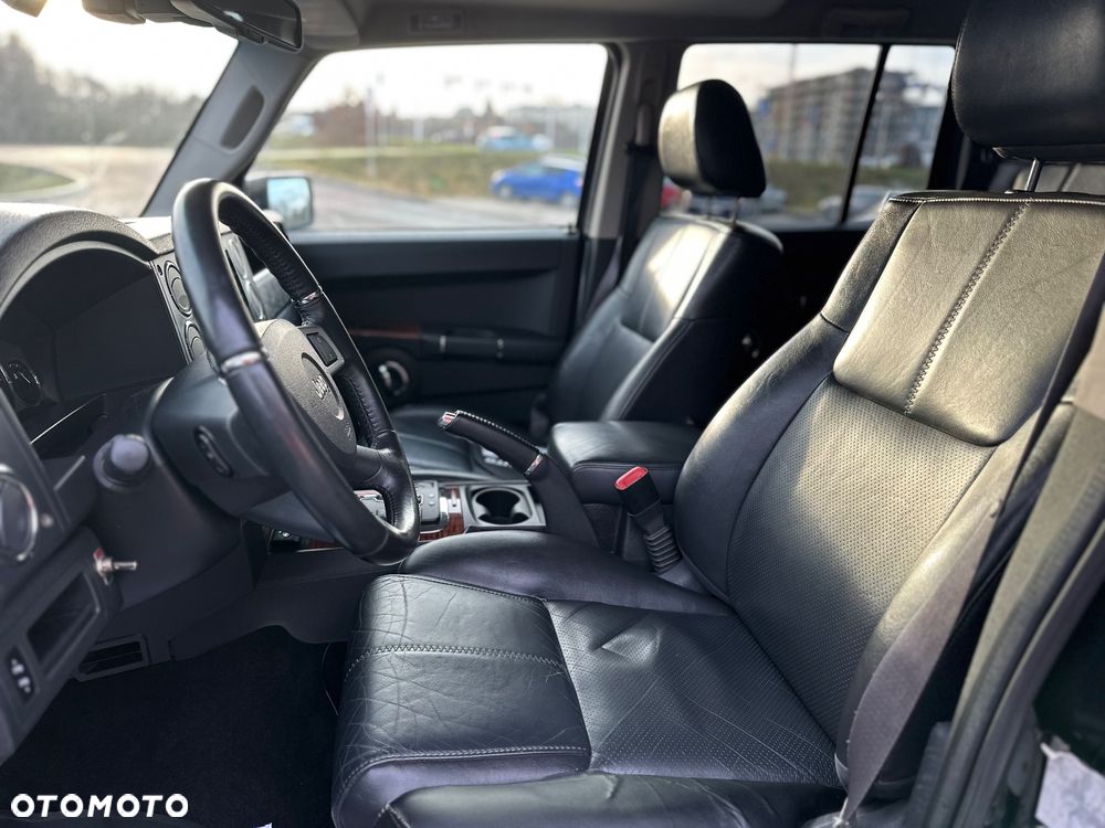 Jeep Commander 5.7 V8 HEMI Automatik Limited - 24