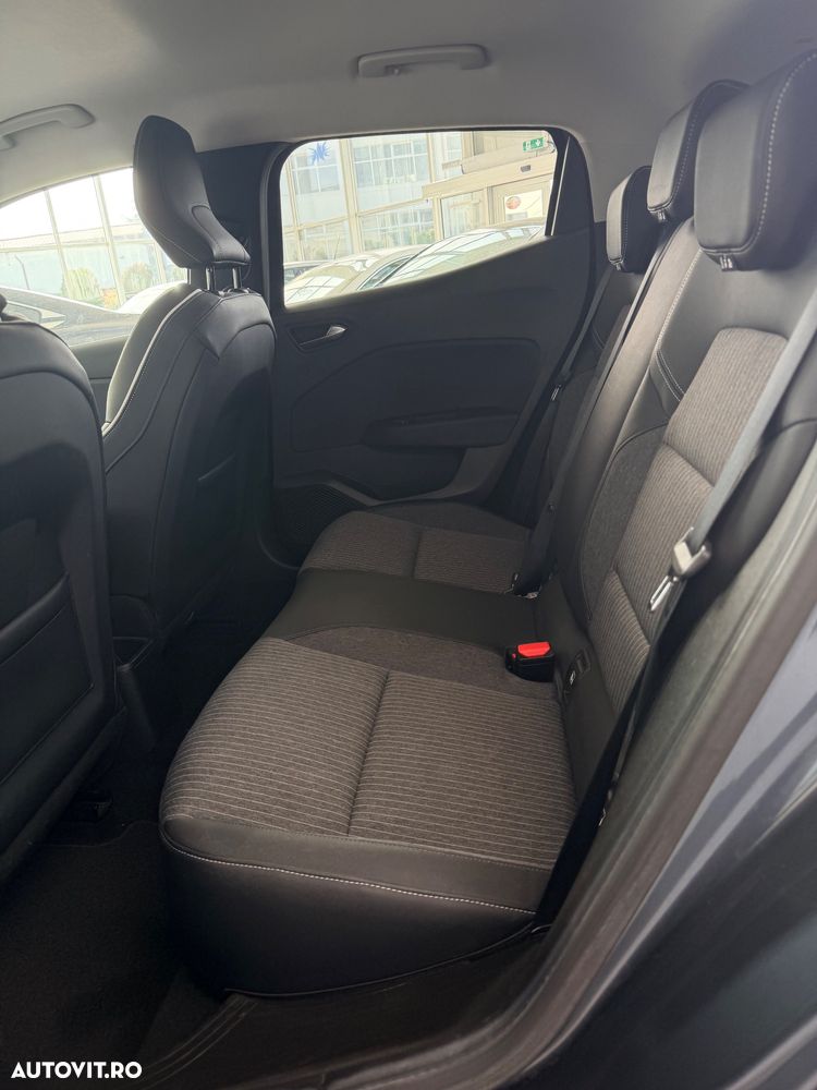 Renault Clio TCe 100 INTENS - 29