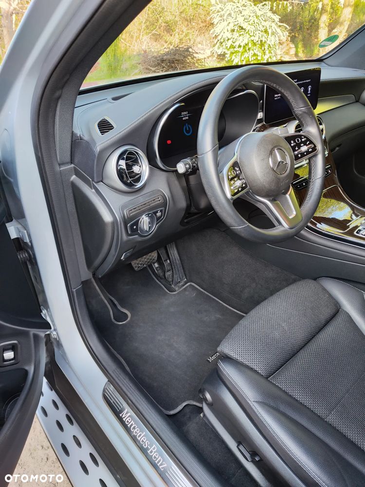 Mercedes-Benz GLC 300 de 4Matic 9G-TRONIC - 16