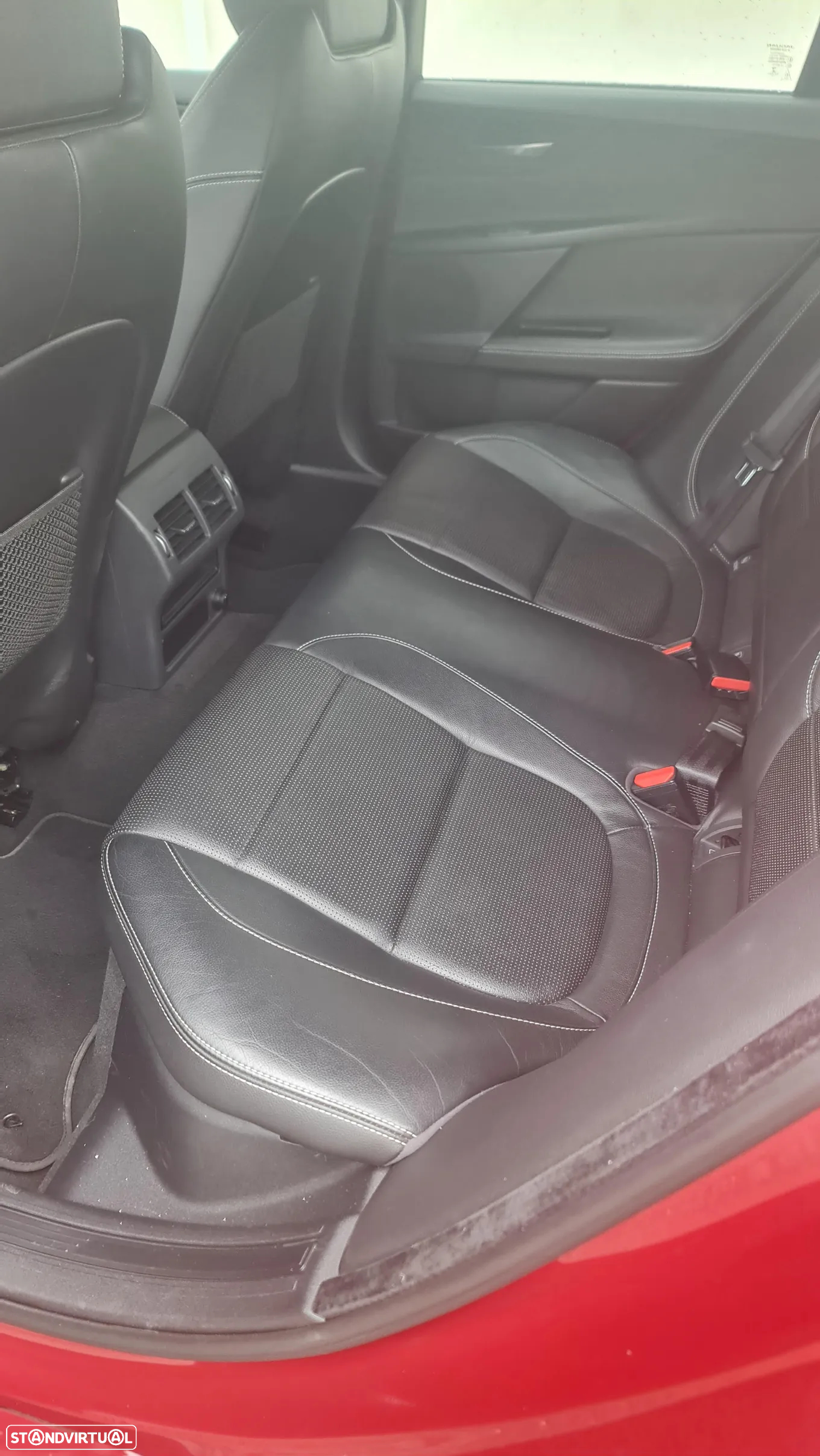 Jaguar XE 2.0 D R-Sport Aut. - 11