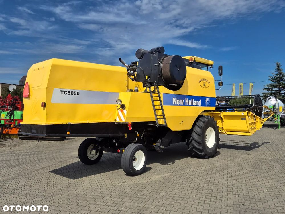 New Holland TC5050 - 4