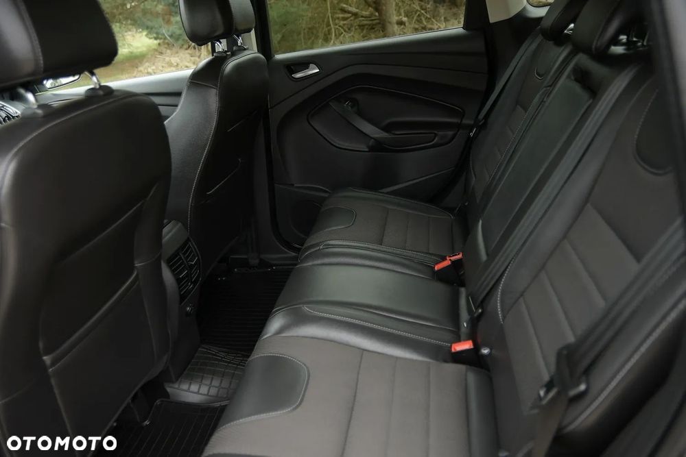 Ford Kuga 2.0 TDCi 4x4 Titanium - 25