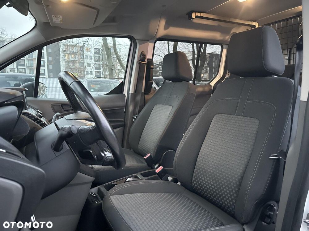 Ford Transit Connect - 11